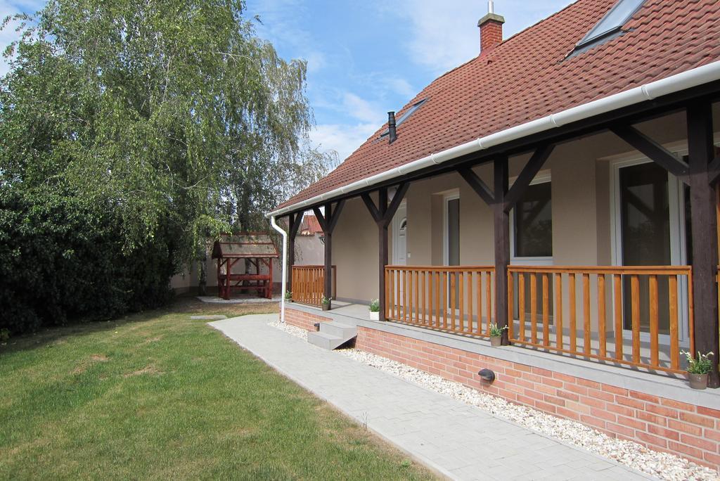 Appartement Mezzanine Hévíz Eksteriør bilde